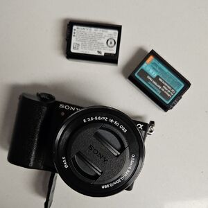 Sony A5100 Black Digital Camera with Zoom Lens